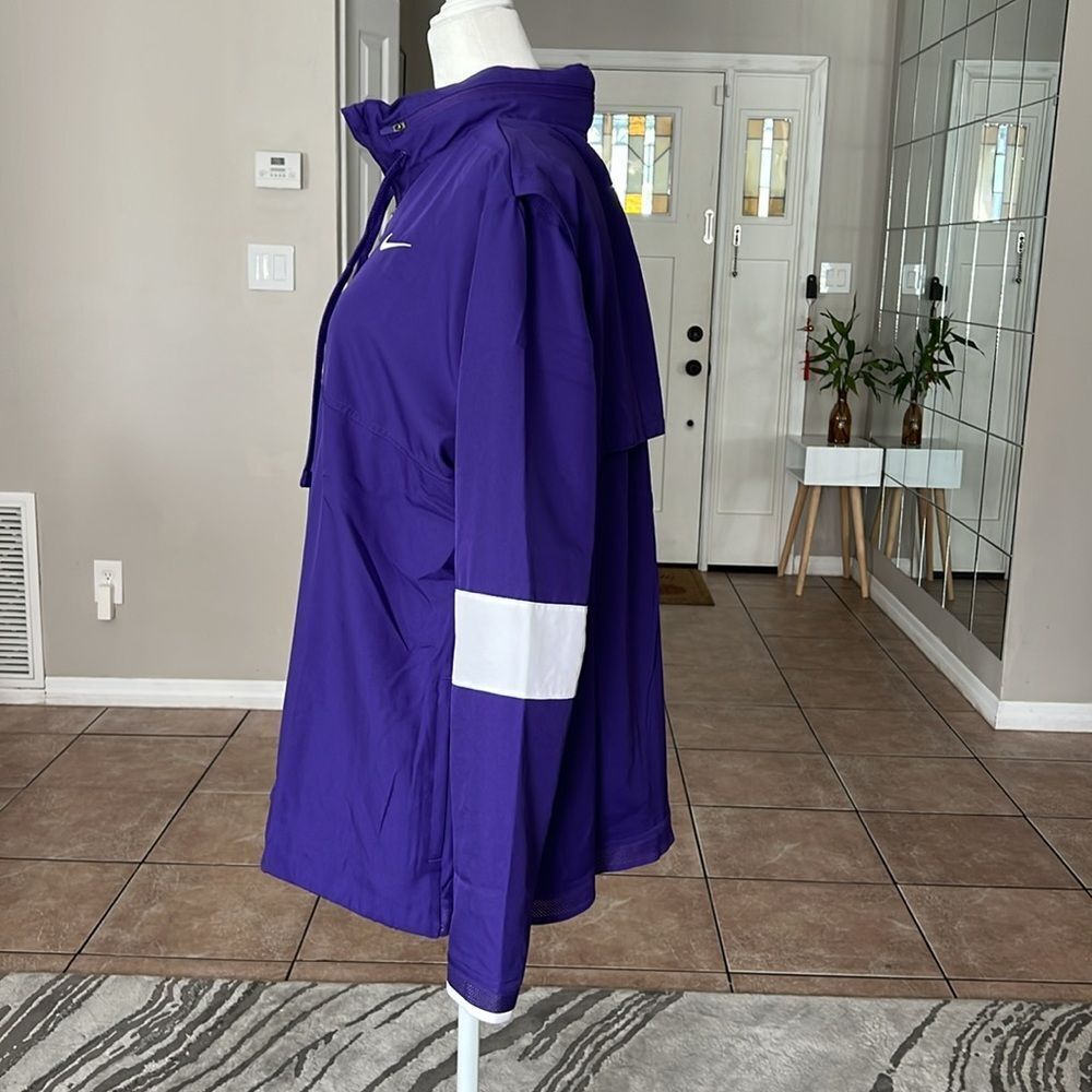 Nike Dry Women’s Purple Full Zip Jacket - Picture 3 of 14